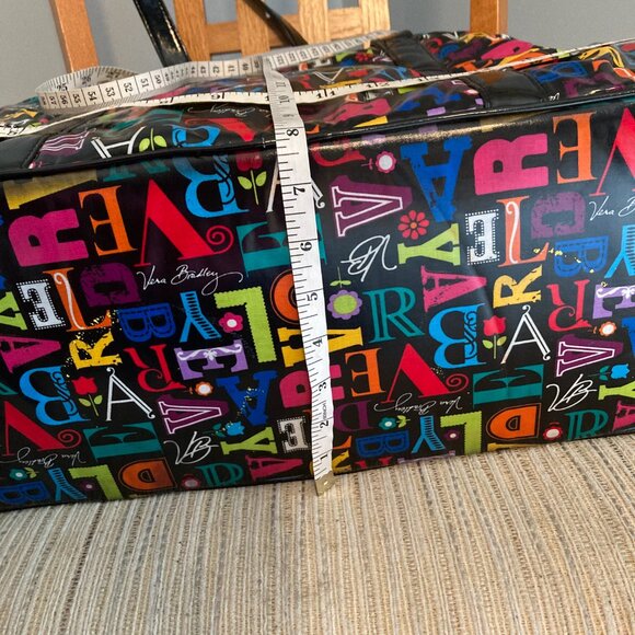 Vera Bradley A to Vera Oversized Duffle/Weekender Trolley Sleeve - Picture 5 of 15